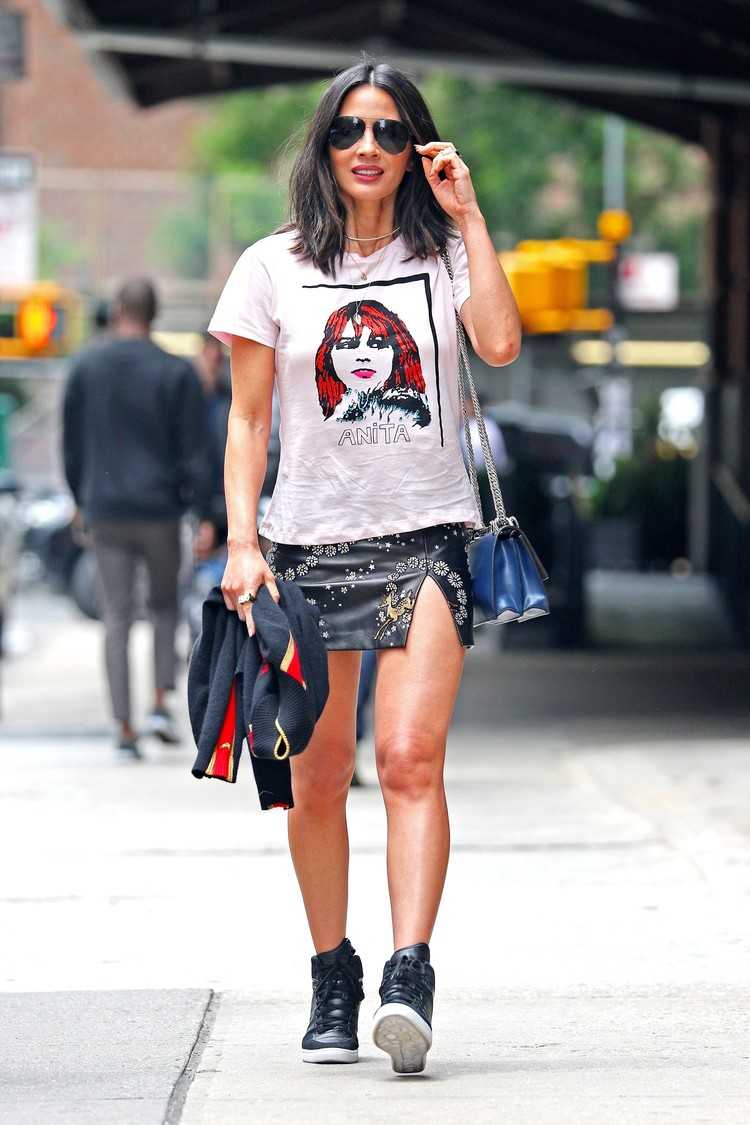 Olivia-Munn-254