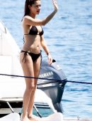 Adriana-Lima-in-Black-Bikini-411