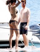 Adriana-Lima-in-Black-Bikini-424