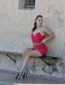 Barbara-Palvin-Leggy-611