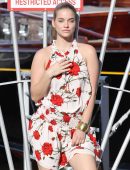 Barbara-Palvin-Leggy-629