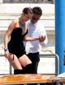 Bella-Hadid-Booty-6