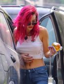 Bella-Thorne-Braless-417