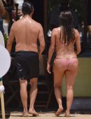 Eva-Longoria-in-Bikini-512