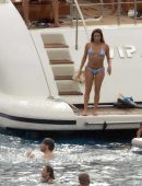 Eva-Longoria-in-Bikini-603