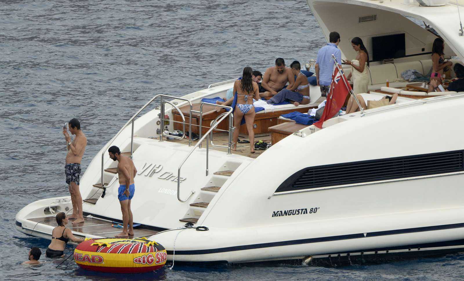 Eva-Longoria-in-Bikini-604