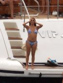 Eva-Longoria-in-Bikini-608