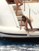 Eva-Longoria-in-Bikini-617