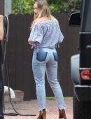 Hilary Duff Booty in Jeans, Outside Friend's House in Studio City, California