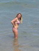 Hilary-Duff-in-Bikini-205