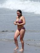 Hilary-Duff-in-Bikini-212