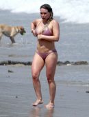Hilary-Duff-in-Bikini-216
