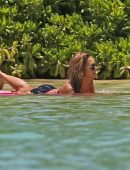 Jessica-Alba-in-Black-Bikini-623