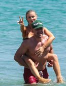 Joanna-Krupa-in-Bikini-553
