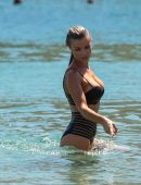 Joanna-Krupa-in-Bikini-558