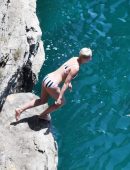 Katy-Perry-in-Bikini-218