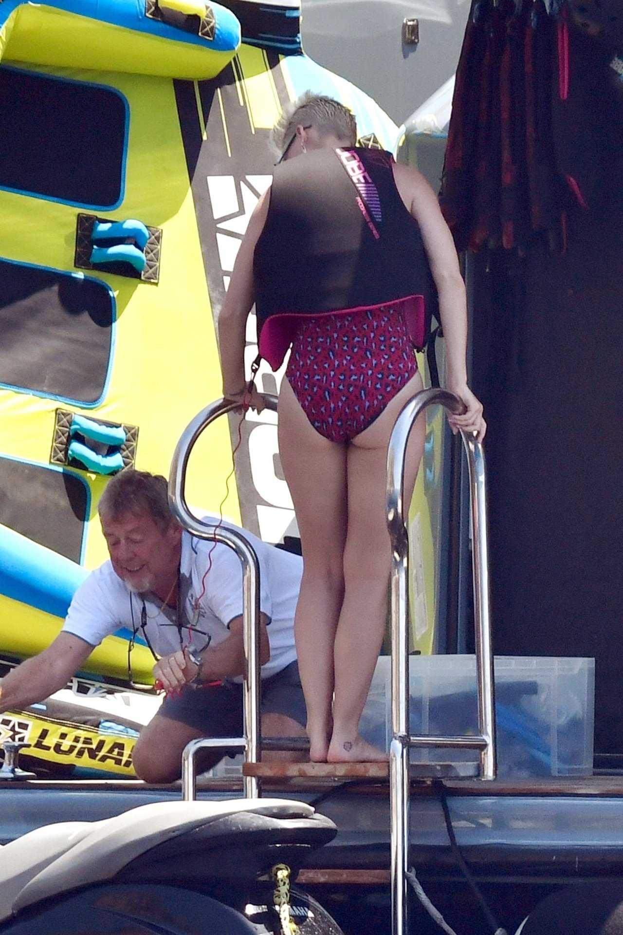 Katy-Perry-in-Red-Swimsuit-366