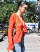 Kendall-Jenner-Braless-997