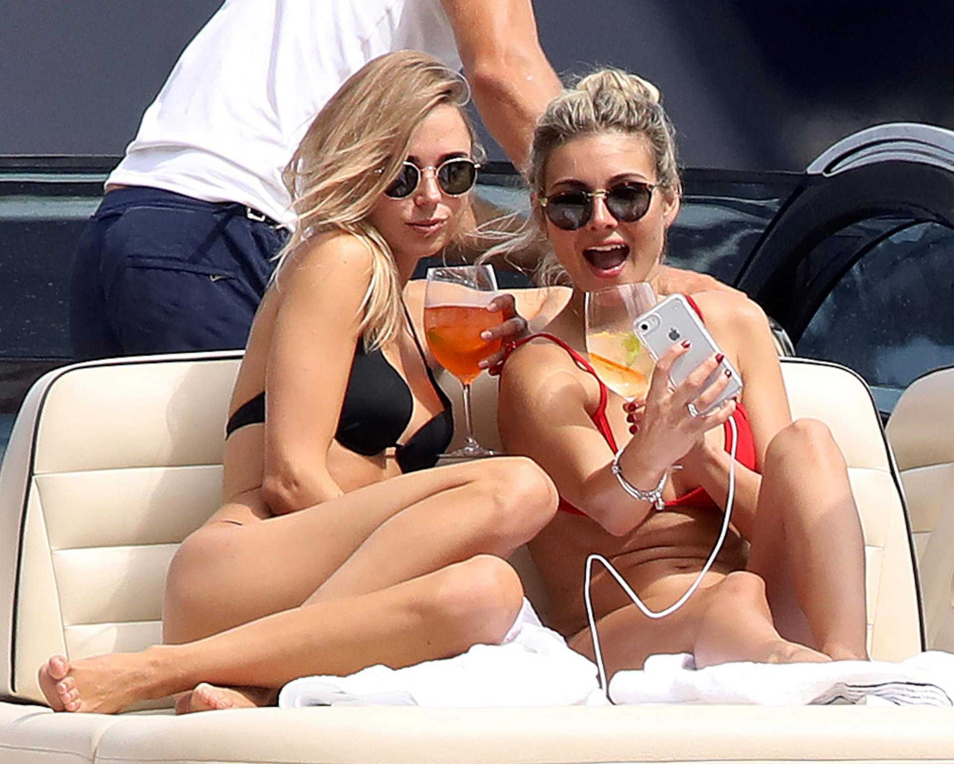 Kimberley-Garner-in-Bikini-259