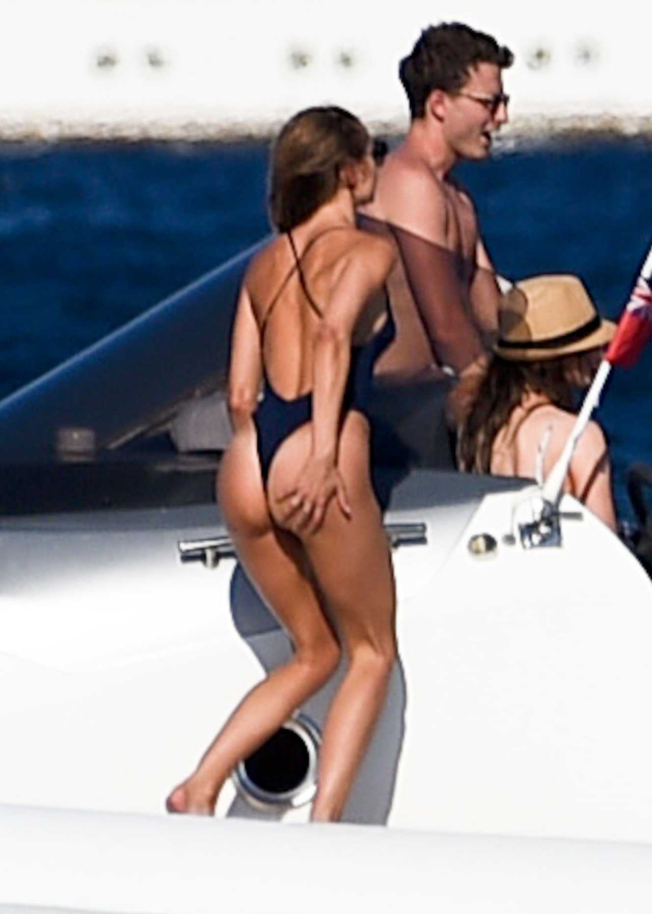 Kimberley-Garner-in-Black-Swimsuit-465