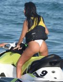 Kourtney-Kardashian-Black-in-Swimsuit-104