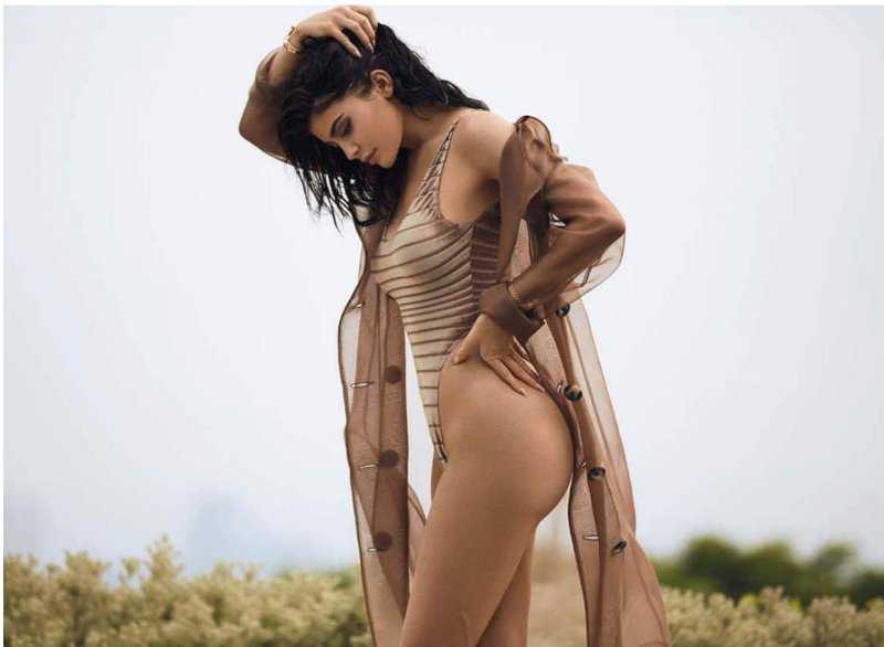 Kylie-Jenner-in-GQ-Germany-August-2017-2