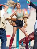Martha-Hunt-on-the-Set-of-VSP-4