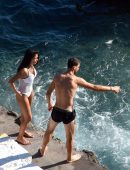 Nicole-Scherzinger-in-Swimsuit-in-Capri-602