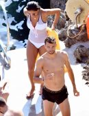 Nicole-Scherzinger-in-Swimsuit-in-Capri-605