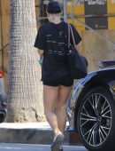 Vanessa-Hudgens-Leggy-560