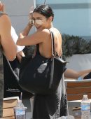 Vanessa-Hudgens-Sideboob-708