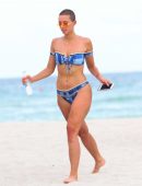 YesJulz-in-Bikini-604