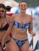 YesJulz-in-Bikini-605
