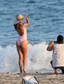 Alessandra-Ambrosio-in-Pink-Swimsuit-4