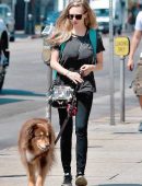 Amanda Seyfried Pokies, walking her Dog in LA