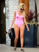 Farrah-Abraham-in-Pink-Swimsuit-309