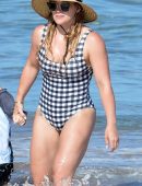 Hilary-Duff-Ass-in-Swimsuit-12