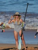 Hilary-Duff-Booty-in-Swimsuit-63