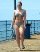 Iskra-Lawrence-3