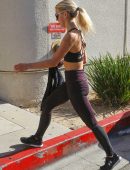 Julianne Hough Booty, Outside Tracy Anderson's Gym in Studio City