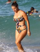 Lola-Ponce-in-Bikini-2