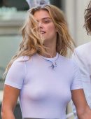 Nina-Agdal-607