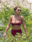 Rita-Ora-in-Bikini-in-Jamaica-16