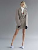 Candice-Swanepoel-in-Elle-October-Russia-Photoshoot-2017-5