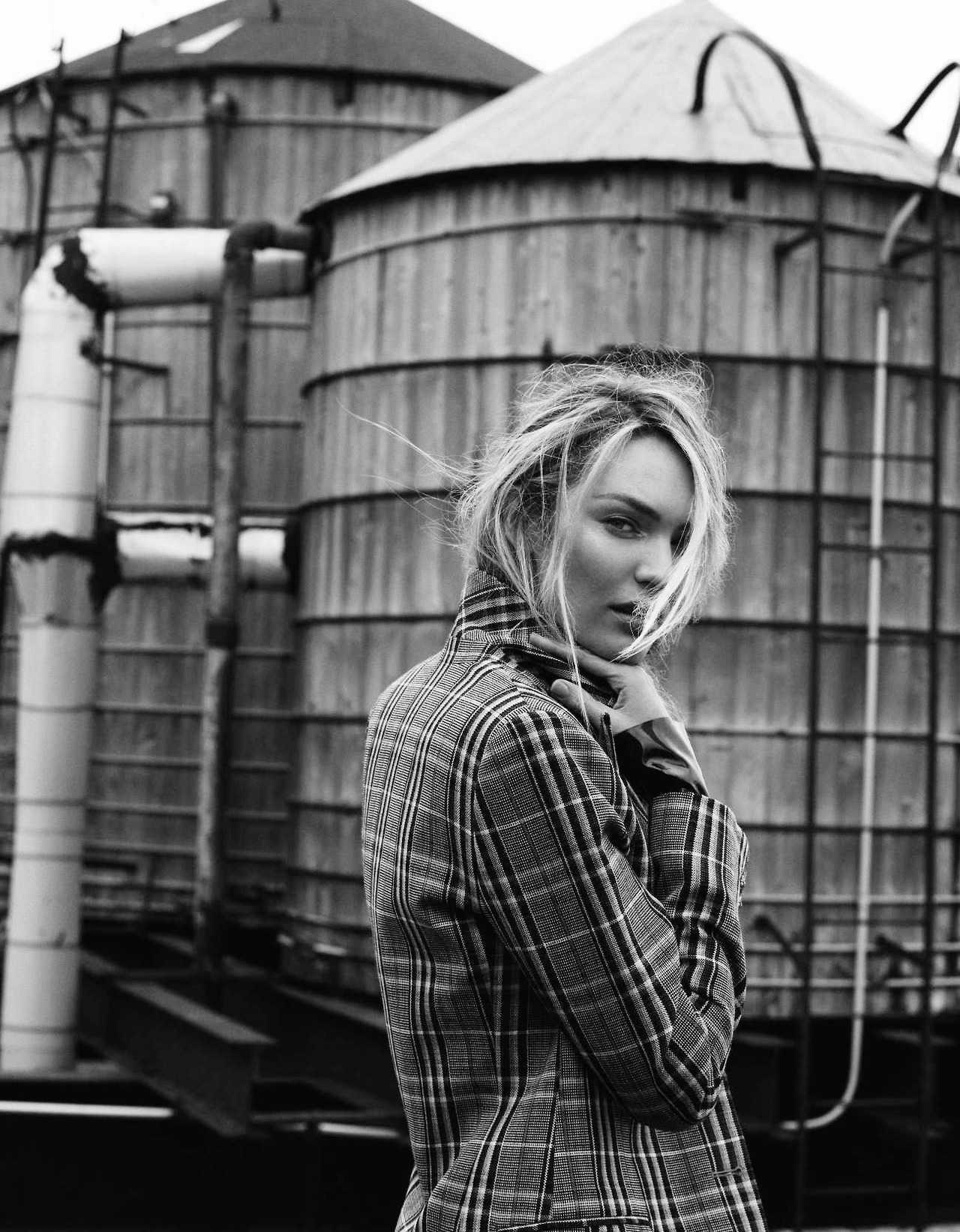 Candice-Swanepoel-in-Elle-October-Russia-Photoshoot-2017-6