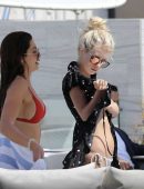 Lottie-Moss-in-White-Bikini-12
