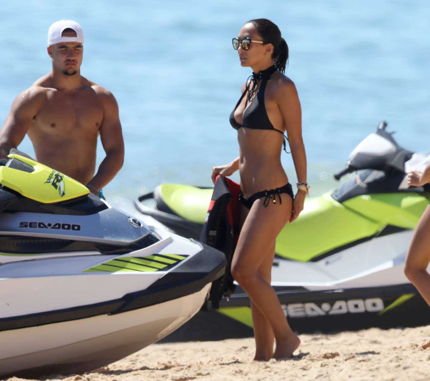 Myleene-Klass-in-Bikini-511