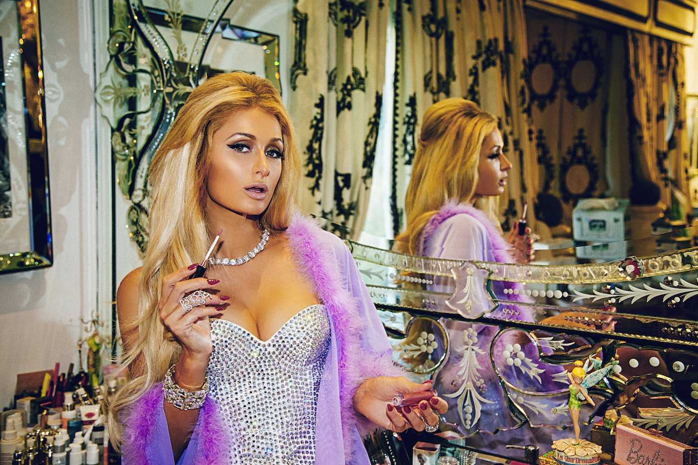 Paris-Hilton-Galore-Magazine-Sep-2017-12
