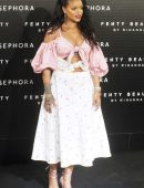 Rihanna-805