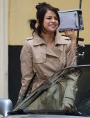 Selena-Gomez-on-Movie-Set-12